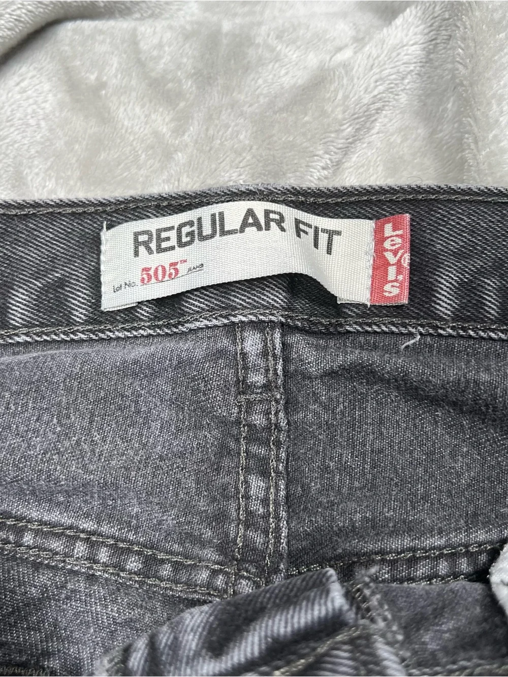 Vintage Levi's 505 Regular Fit Jeans Mens 32x28 Black Skater Grunge Denim Y2K